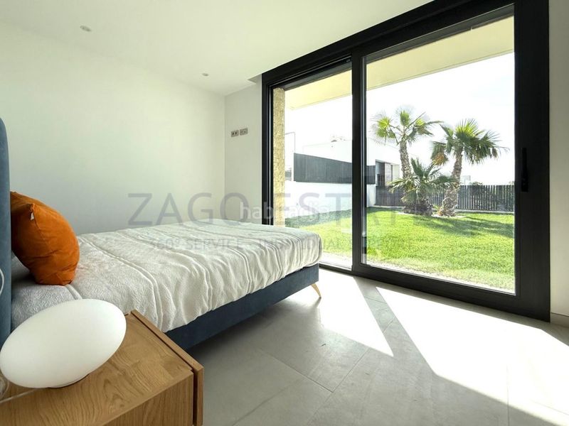 Foto a6f84481-7439-4a75-a1d5-776916992949. Casa amb aparcament a Golf Bahía Finestrat