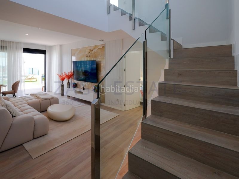 Foto 64846a16-b6e4-409c-b50e-26a267584899. Casa amb aparcament a balcón de Finestrat-terra marina Finestrat