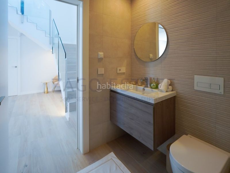 Foto bbb65418-c526-4605-b3d6-b911bca9d04c. Casa amb aparcament a balcón de Finestrat-terra marina Finestrat