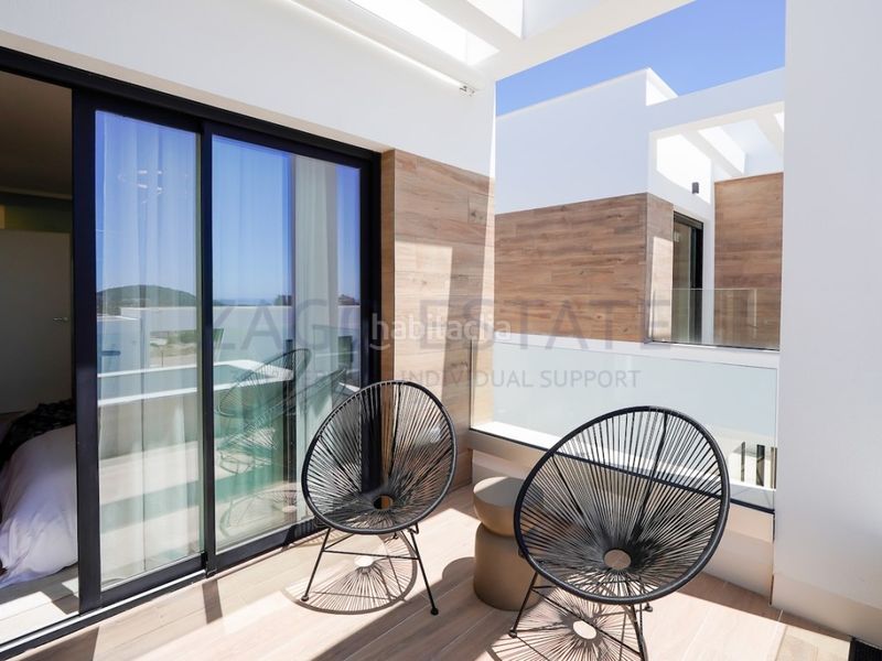 Foto dd6f77b3-120c-452c-8698-ec27a65b39be. Casa amb aparcament a balcón de Finestrat-terra marina Finestrat