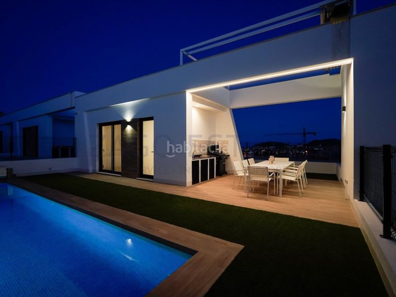 Foto dd931495-eec4-466c-acdc-45c70e90ca7f. Casa amb aparcament a balcón de Finestrat-terra marina Finestrat