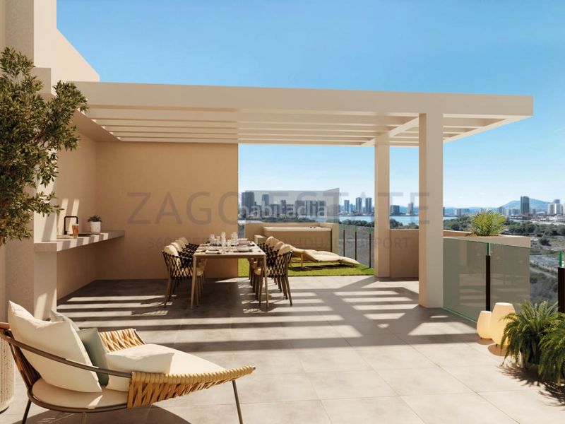 Foto c54d2c75-2c7f-40ab-b8b8-6078407bd2c1. Àtic amb piscina a Zona Levante - Playa Fossa Calp