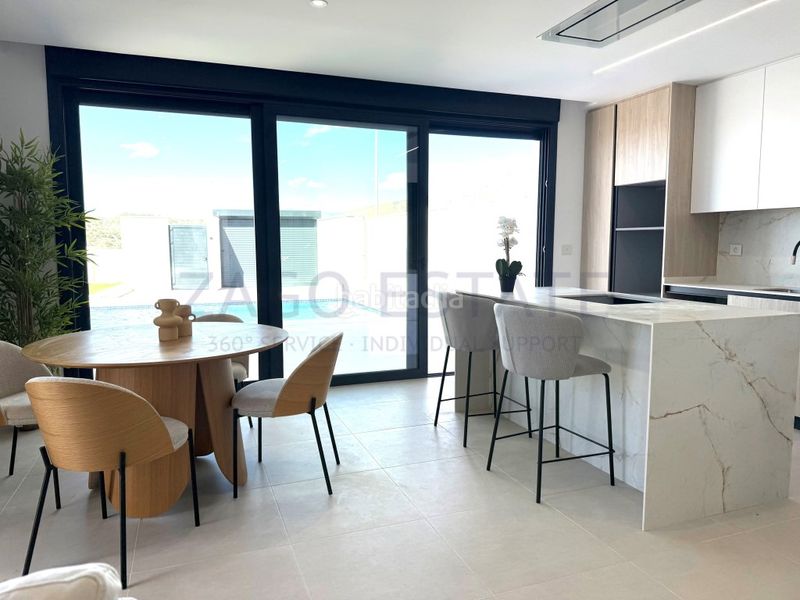 Foto a15531ba-665e-491c-a87b-83f6433a57ca. Casa amb aparcament a balcón de Finestrat-terra marina Finestrat