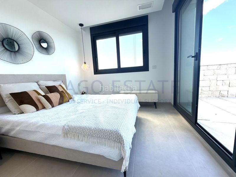 Foto c7aa6394-132b-462f-a5e0-82db7fa16f63. Casa amb aparcament a balcón de Finestrat-terra marina Finestrat