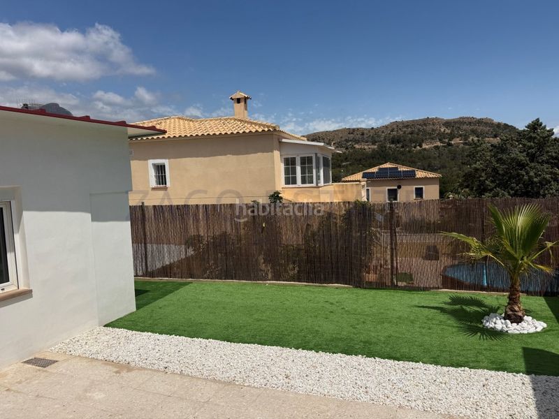 Foto 8d6e7065-1461-40bb-8b63-e8a3030a185d. Chalet in calle serra montcabrer 1 in San Rafael - Nucia Park Nucia (la)