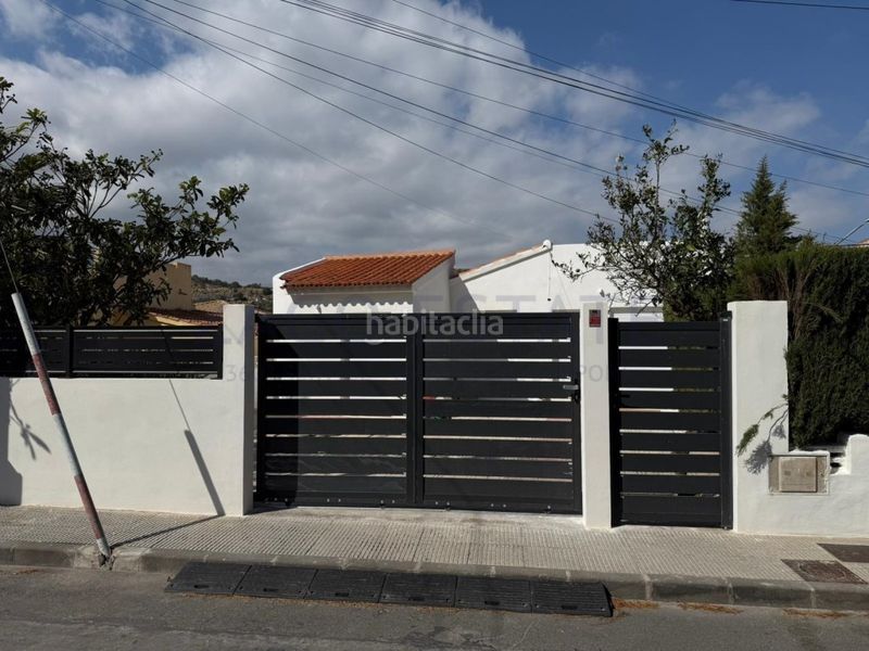 Foto ca2864ec-37c1-41b1-8e7d-12f54a8c4b7a. Chalet in calle serra montcabrer 1 in San Rafael - Nucia Park Nucia (la)