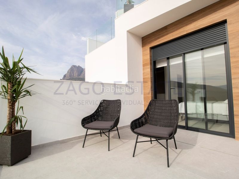 Foto 603e9c09-9c75-4106-95f8-e30bc08fbcb3. Casa a balcón de Finestrat-terra marina Finestrat