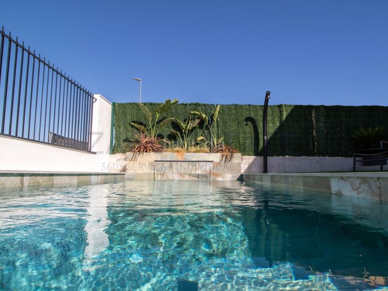 Foto b62bac56-13b8-4887-94ff-771d7af0a1a7. Casa a balcón de Finestrat-terra marina Finestrat