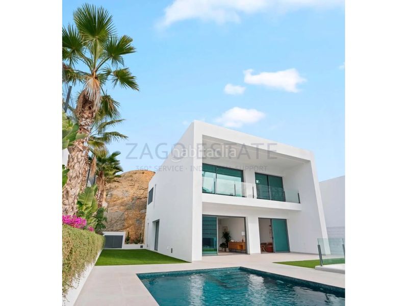 Foto 555f2b0e-5098-44e5-a17c-bc79cee90832. Casa a Sierra Helada Benidorm