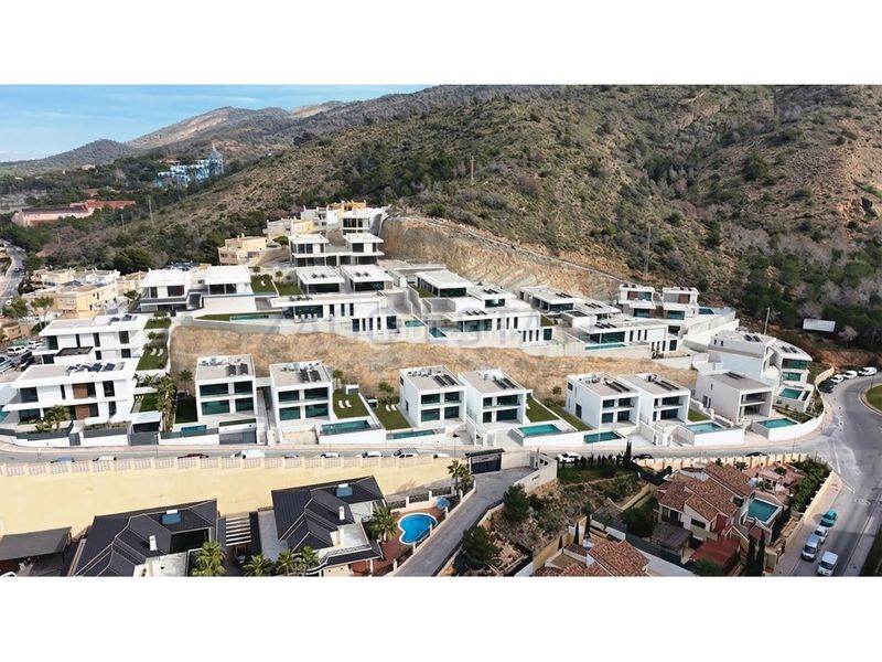 Foto 901c7018-7aba-41c5-8e00-4bcb7282fbb6. Casa a Sierra Helada Benidorm