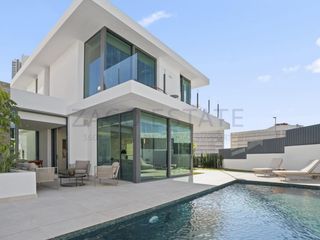 Casa  Calle munich, 14. Villa 4 habitaciones venta benidorm