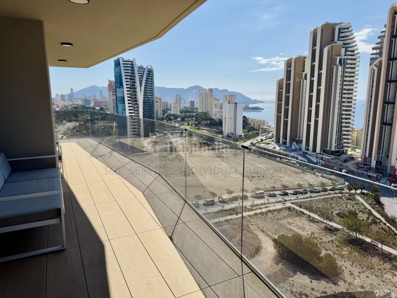 Foto 8f2116ab-195e-42f3-bd5f-00e6e55dae2c. Pis a avenida moralet 10 a Playa Poniente Benidorm