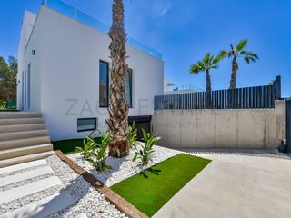 Casa  Calle praga. Exclusiva villa llave en mano en sierra cortina, finestrat
