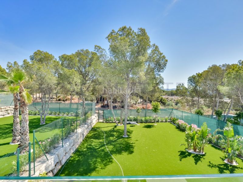 Foto a88a43f5-50ce-4c3c-9e8e-c6decdb6c7fd. Casa amb aparcament a Golf Bahía Finestrat