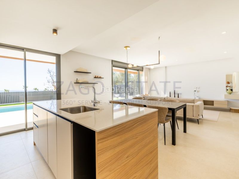 Foto f1eb54c2-6b75-45f6-9e35-78ab06f4bbe5. Casa amb aparcament a balcón de ponoig - Polop paradis - Polop hills Polop