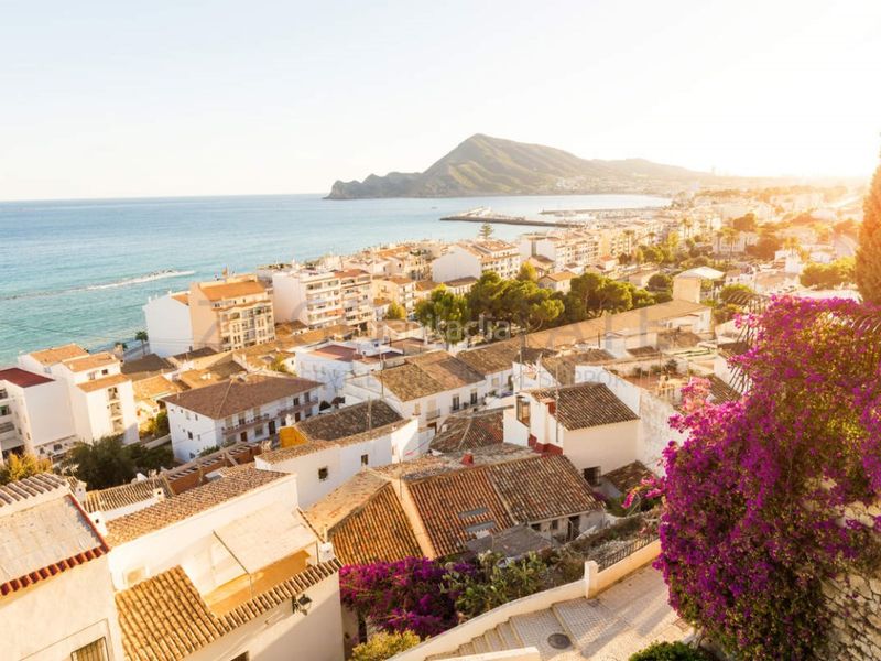Foto cbab7ef6-2d75-44e4-b940-fb9f35b67c36. Local comercial a Altea ciudad Altea