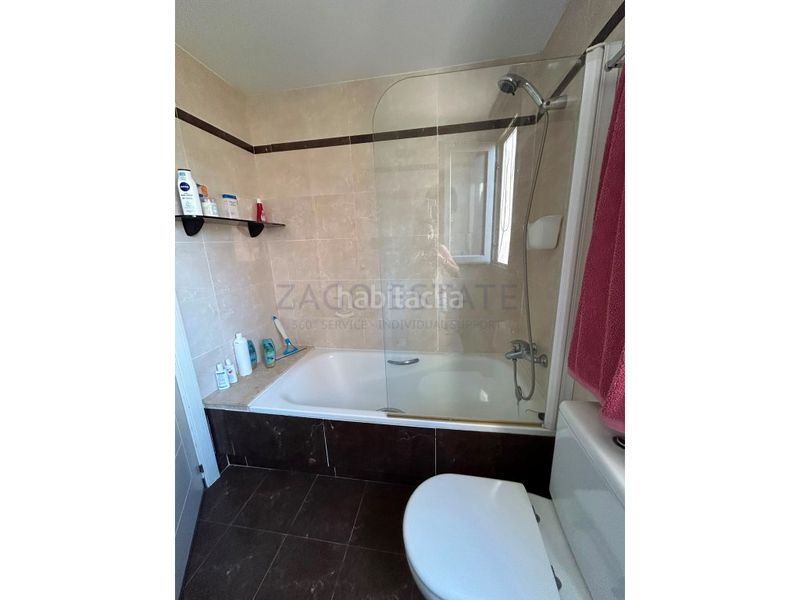 Foto b4c0d9b7-07ca-4c4b-955c-2c7c7ed16db1. Rent flat in calle presidente adolfo suarez 20 in Benidorm