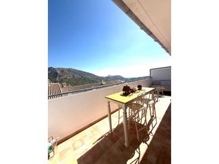 Miete Etagenwohnung  Calle aixorta. Apartamento en alquiler en guadalest con espectaculares vistas a