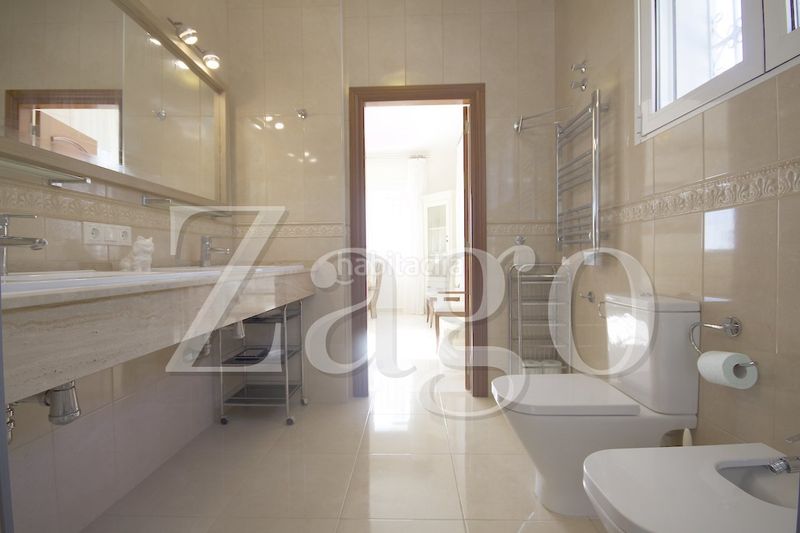 Foto 66a5c6fd-d870-410d-b51a-51f14463c6d6. Casa amb piscina a Altea ciudad Altea