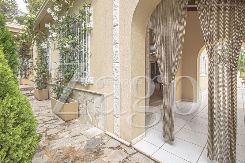 Foto 9c632294-268d-482a-b095-d7eaf55445ff. Casa amb piscina a Altea ciudad Altea
