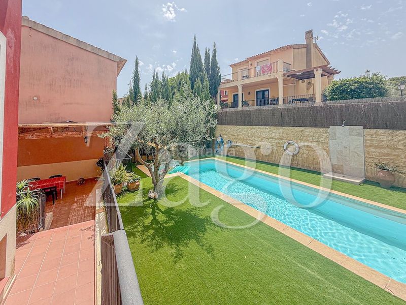 Foto 15ebe32b-0c6f-4f08-9821-9a33ed02f8bd. Casa amb aparcament piscina a Pueblo-Ubanizaciones Alfàs del Pi (l´)