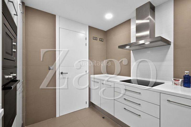 Foto 37b9a38a-be75-4237-bd01-28bf6dcb4dbd. Apartament amb aparcament a Levante Alto Benidorm
