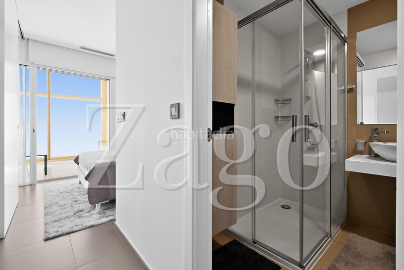 Foto 48314a2e-4cef-49e4-89bf-074e78aa4e24. Apartament amb aparcament a Levante Alto Benidorm