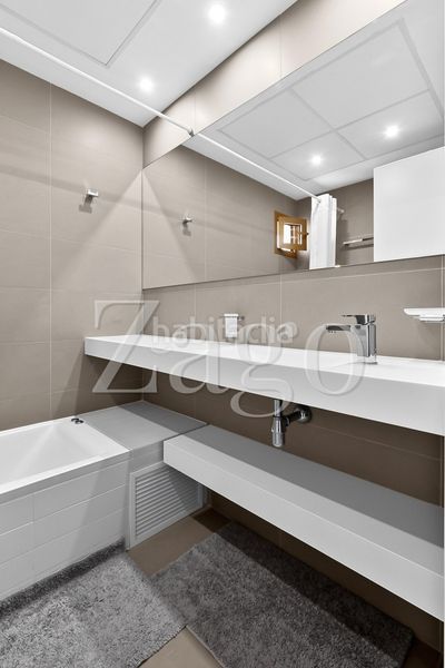 Foto 5ff3ddef-dad2-4ced-9ee9-f735a06e7060. Apartament amb aparcament a Levante Alto Benidorm