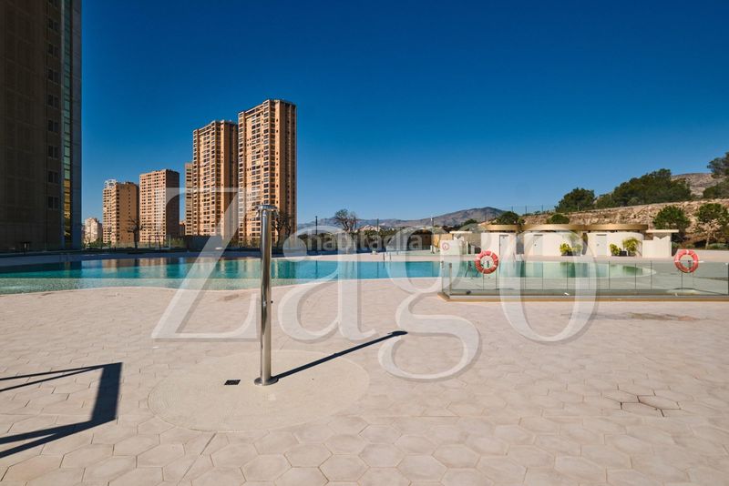 Foto 6c72fd12-e549-4b7d-be5e-2d705ee08fed. Apartament amb aparcament a Levante Alto Benidorm