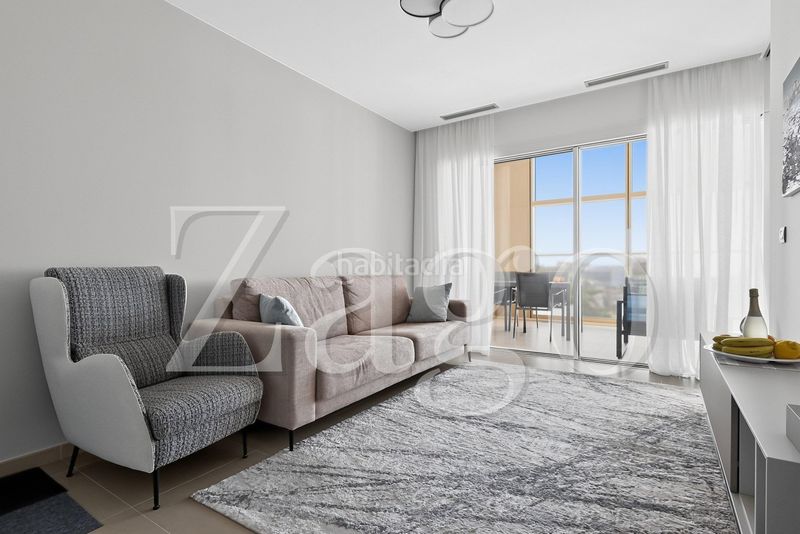 Foto f6bb87f3-288e-423a-af31-a7a48fe4f071. Apartament amb aparcament a Levante Alto Benidorm