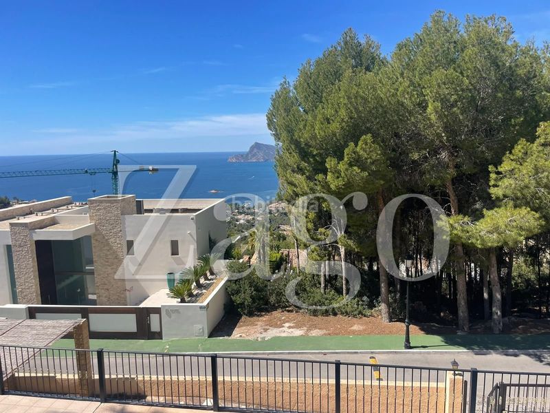 Foto 0f0ea445-c4ff-41c5-8658-645fda933097. Casa amb aparcament a Mascarat Altea