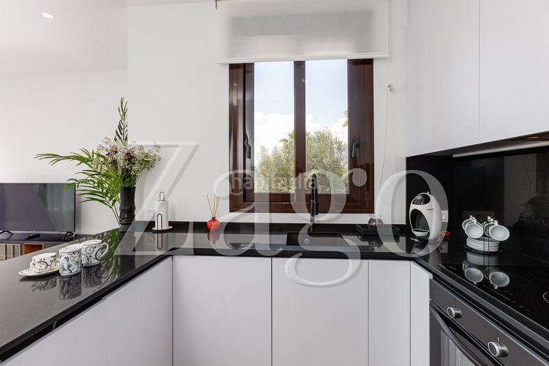 Foto eac8059d-f1d1-4ad7-949a-91e824225a3e. Casa amb aparcament a Golf Bahía Finestrat
