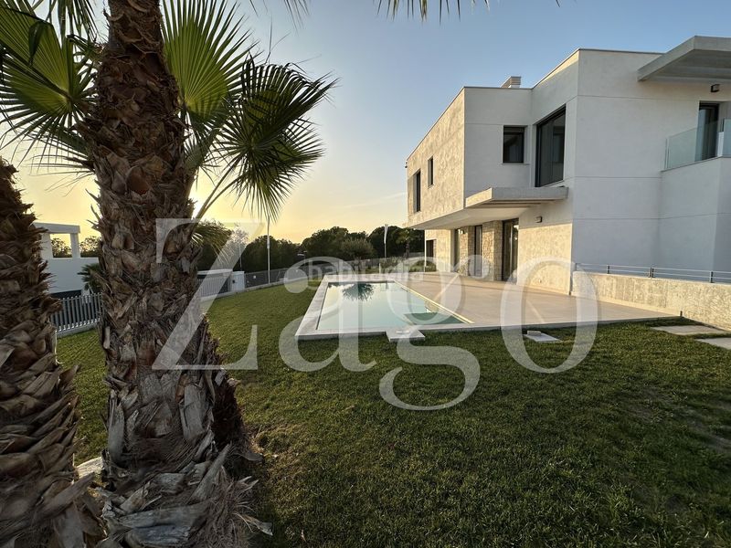 Foto fd81d4f4-bd27-4cc9-b019-82cb6c9abcde. Casa amb aparcament a Golf Bahía Finestrat