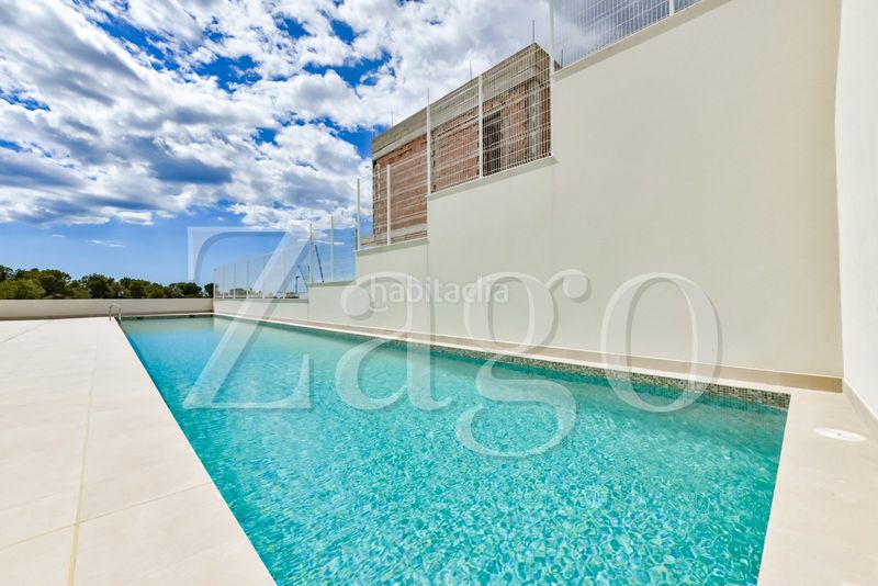 Foto f0fbcb2b-6b6e-48c6-9345-df6637aea94d. Casa amb aparcament a Golf Bahía Finestrat
