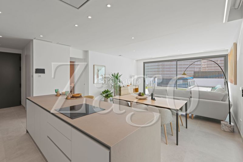 Foto e2c378c6-4705-440c-9826-6a68e2380c7f. Casa amb aparcament a Sierra Helada Benidorm