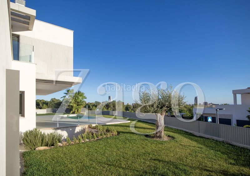 Foto a693b739-8ed6-4254-8a8e-311c857ff350. Casa amb aparcament a Golf Bahía Finestrat