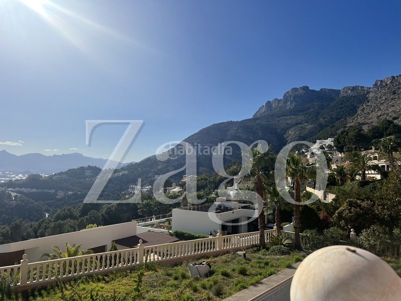 Foto 5adbfce0-e1db-4395-9c0d-8d274ba034c1. Casa amb aparcament a Altea hills Altea