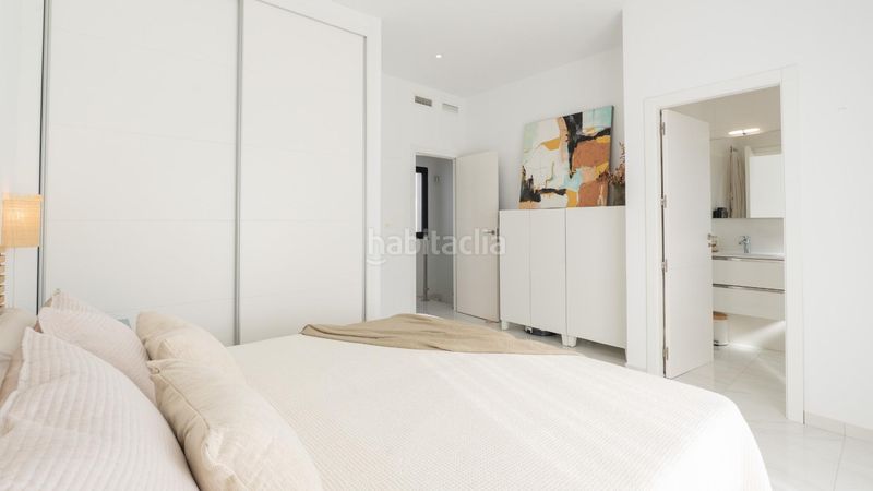 Foto 6b67160c-d27c-468b-ad58-ea32dca0efa0. Xalet amb aparcament piscina a Bigastro