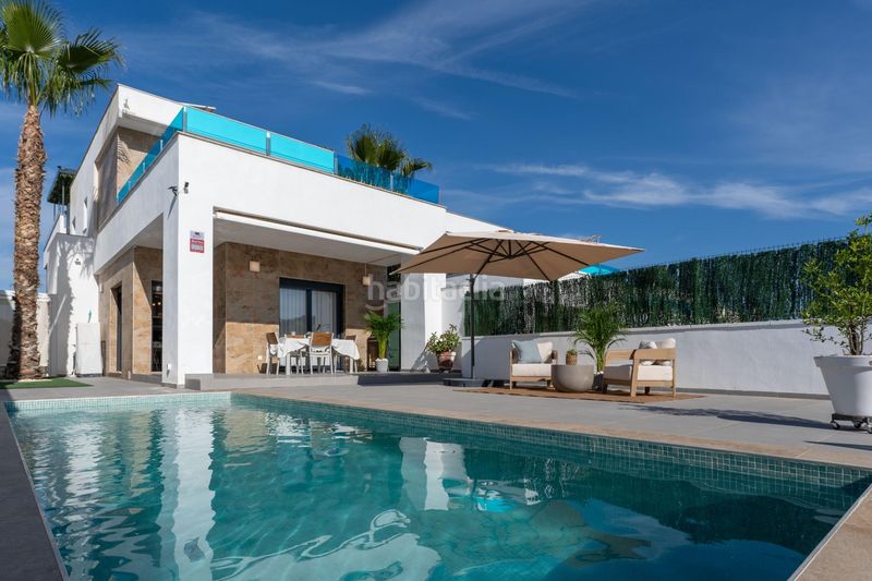 Foto 8ca82d0f-11c3-4415-9d6a-0306f298a874. Xalet amb aparcament piscina a Bigastro