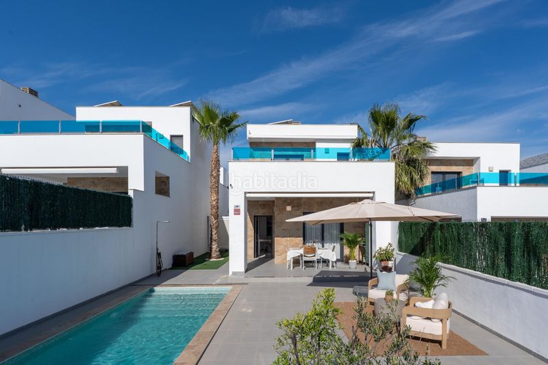 Foto fb953c8f-af6a-4319-a4fe-74a5c14af975. Xalet amb aparcament piscina a Bigastro