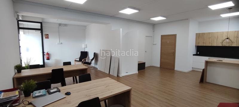 Foto 64b7f254-72b0-457c-9a6a-a224f58be3c4. Local comercial en passeig del comerç 105 local comercial en venta 73m2 construidos en Sabadell
