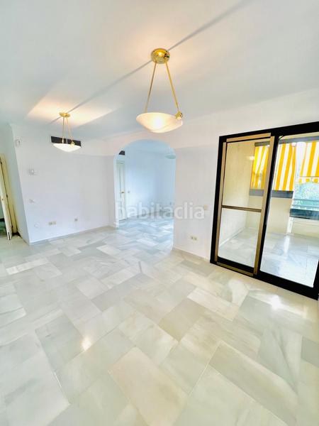 Foto c5ab9de8-57dd-42f8-86d7-547ebd1a0c7f. Appartamento con parcheggio piscina in La Carihuela - Los Nidos Torremolinos