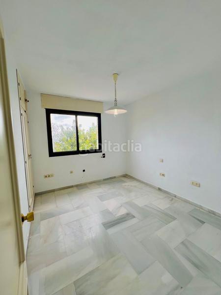 Foto f51763dd-bf00-4488-b62d-a414a077437e. Appartamento con parcheggio piscina in La Carihuela - Los Nidos Torremolinos