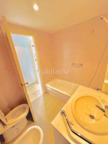 Foto fb7e2841-ec68-4f7e-a2d4-6b1748721f81. Appartamento con parcheggio piscina in La Carihuela - Los Nidos Torremolinos