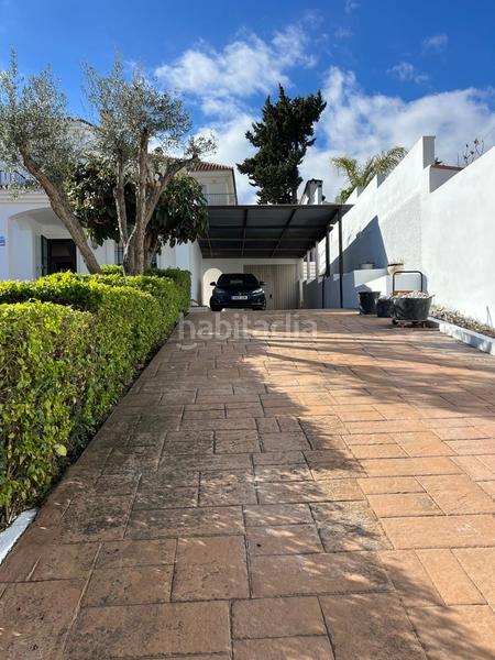 Foto 5f19fa94-7dd3-4a8f-b200-64504e5fe947. Chalet in sierra morena 39 in Los Llanos Estepona