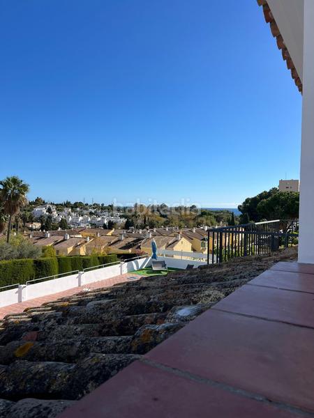 Foto 98242958-b0e3-42dc-a20f-e867e4bf9e54. Chalet in sierra morena 39 in Los Llanos Estepona