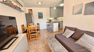 Haus in Avenida torreblanca. Bungalow de 2 dormitorios 1 baño en torrevieja  alicante  en tor