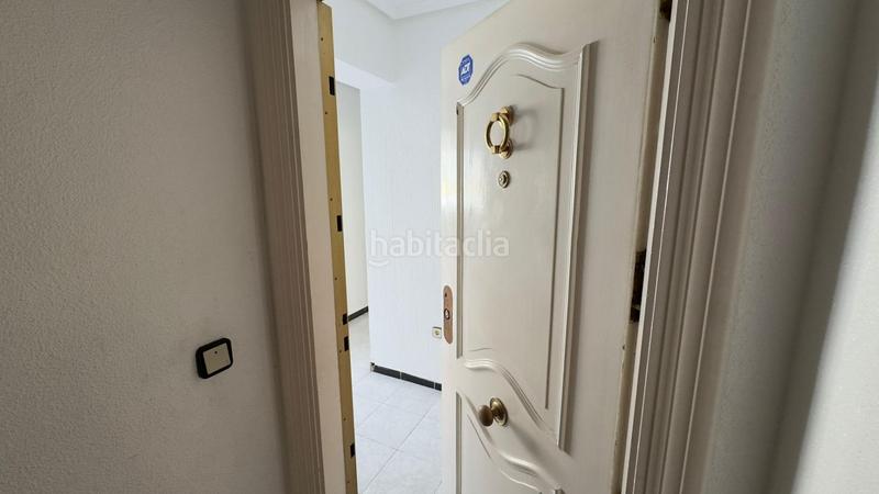 Foto 387db421-b091-41e8-873e-8c4856fce60b. Piccolo appartamento in calle concordia in Las Piscinas Naturales Torrevieja