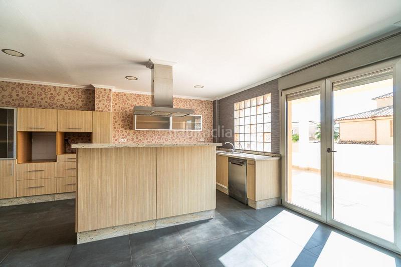 Foto 0a13194a-de2e-4422-9618-91962c4acb8d. Xalet a calle meridiano a Aguas Nuevas Torrevieja