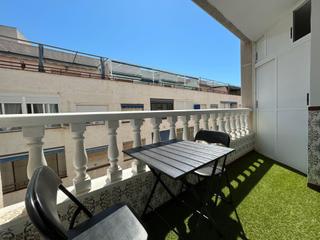 Apartament a Antonio Machado. Apartamento de 2 dormitorios 1 baño en torrevieja  alicante